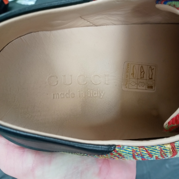Real GUCCI SHOES - Picture 7 of 8